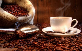 Giá cà phê hôm nay 28/10: Tiếp tục tăng mạnh, trung bình từ 500-700 đồng/kg